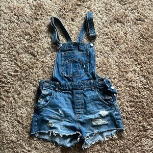 Overall shorts